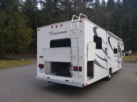 New listing 8 passengers , all dates available,money saver Class C Motorhom Drivable vehicle in Chilliwack