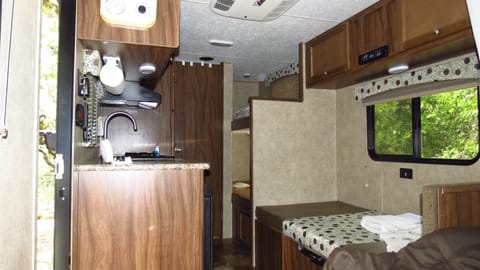 2016 Coachmen Clipper Towable trailer in San Antonio