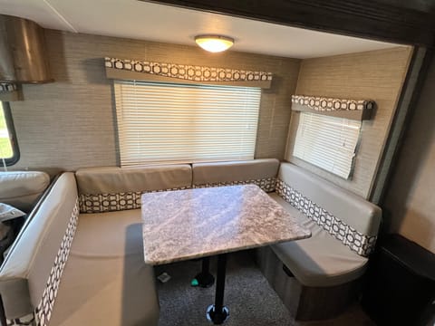 2019 Dutchmen Aspen Trail Towable trailer in Holly