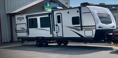 Home Away From Home Towable trailer in Bartlesville