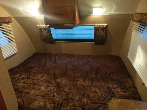 2012 Forest River R-Pod Towable trailer in Topanga