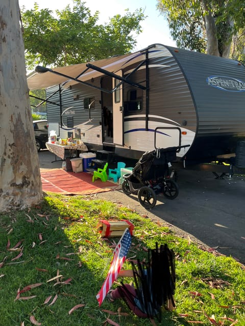 2018 Dutchman Aspen Trail Towable trailer in National City