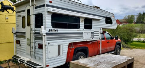 Lance legend 990 Drivable vehicle in Guelph