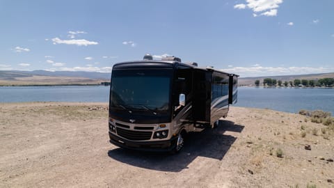 Class A fleetwood bounder Drivable vehicle in West Valley City