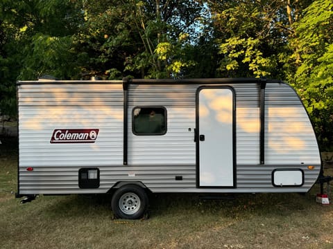 Without awning and lights off. How you would tow.