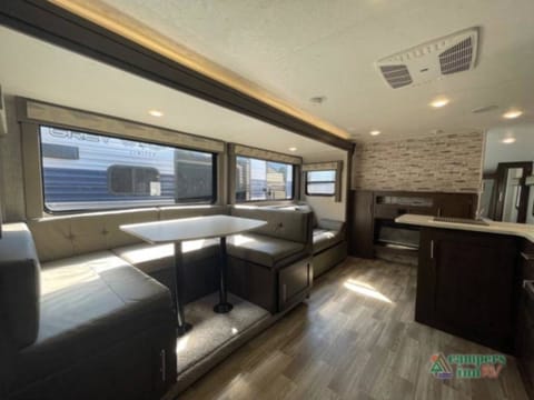 2019 Forest River Cruise Lite 26ft Travel Trailer sleeps 6 Towable trailer in Mission Viejo