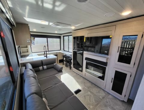 2024 Wildwood 24View - Delivery Only Towable trailer in Santa Rosa