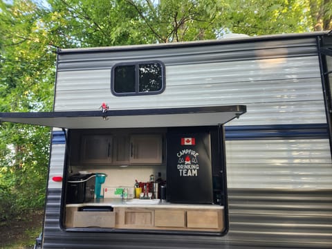 Home away Towable trailer in Chatham-Kent