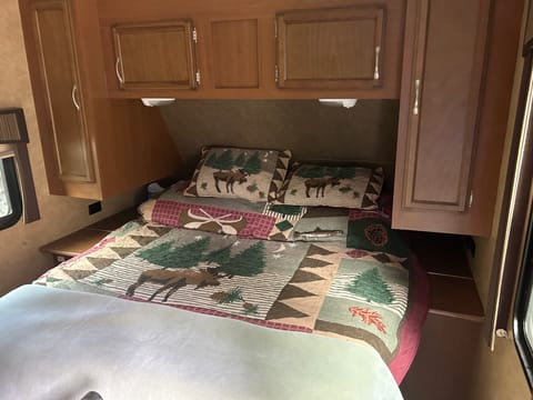 Jodi and Jerry’s Autumn Ridge Towable trailer in Georgina