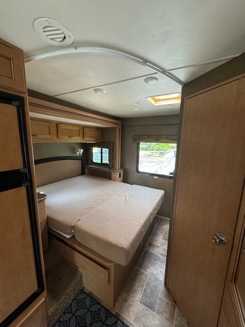 2016 Thor Freedom Elite Motorhome Drivable vehicle in Twin Falls