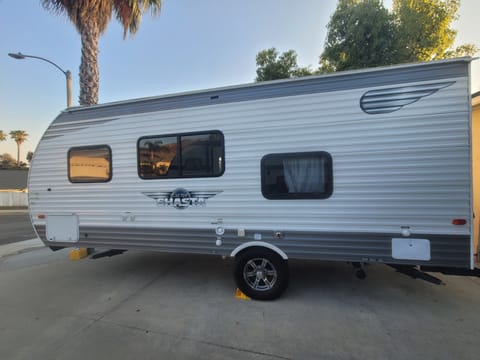 Shasta 18BH Perfect Small Bunkhouse Towable trailer in Moreno Valley