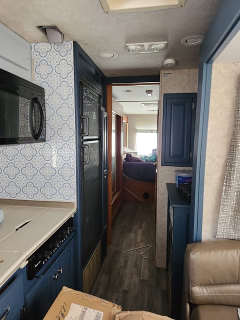 2007 Gulfstream Crescendo 368 - 36 ft Diesel Delight with Queen Bed Drivable vehicle in Heber City