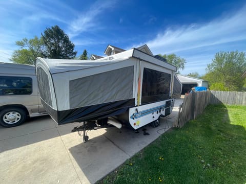 Barry’s Pop-up Towable trailer in Kenosha