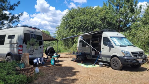 2018  Sprinter Camper 4 Person Van Campervan in Santa Cruz