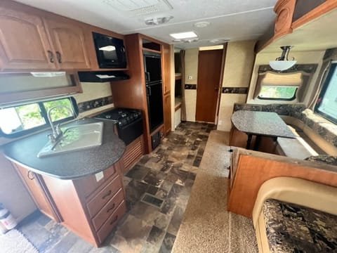 2013 Prime Time Tracer 2670BHS Towable trailer in Malta