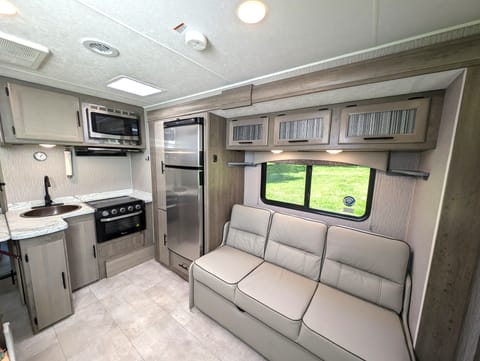 2022 Coachman Freelander ASC1203 Drivable vehicle in Fairview