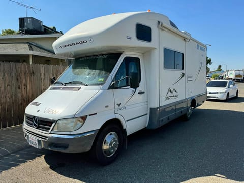 Winnebago View Mercedes 23FT  Travel in Luxury & comfort Gas Saver! Veículo dirigível in Florin