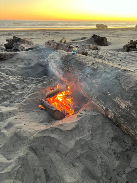 Travel trailer sleeps 10 Towable trailer in Hillsboro