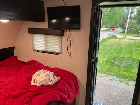 Cozy Wolf Pup Retreat Towable trailer in Burlington