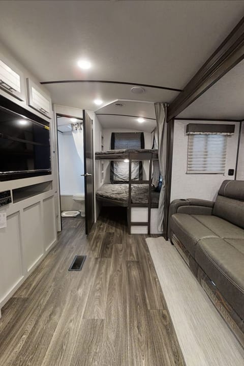 2021 Keystone RV Bullet 290BHS Towable trailer in Joliet