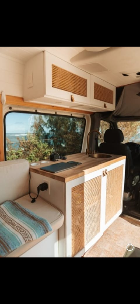 Baby Blue Campervan in Aiea