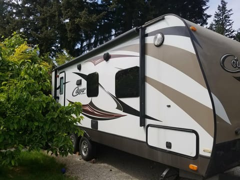 Fun Buggy  Weekender 21 ft Keystone Cougar Towable trailer in Pasco