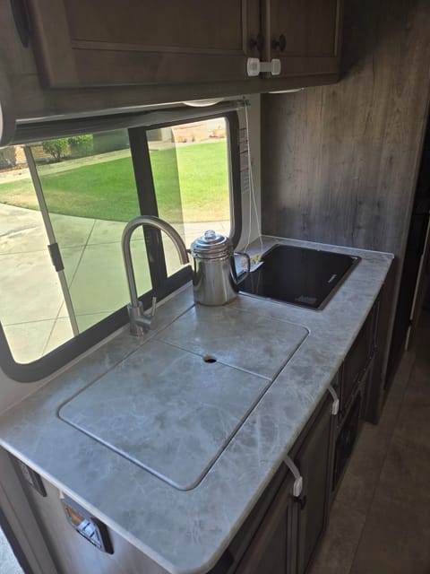 2021 Apex 208BHS Towable trailer in Elk Grove