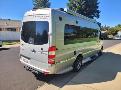 MERCEDES WINNEBAGO ERA 70X Campervan in Elk Grove