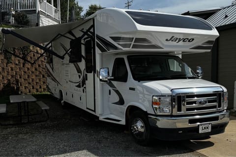 Thomas RV Adventure Drivable vehicle in Lake Norman