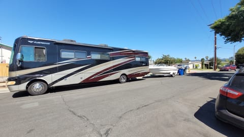 2010 Fleetwood Fiesta Bunkhouse RV Drivable vehicle in El Cajon