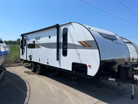 Eric's Forest River Wildwood X-Lite Travel Trailer Towable trailer in Georgetown Township