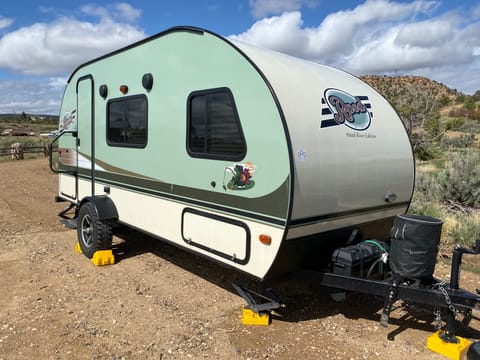 2016 RPOD - Cozy 2 Person Trailer Towable trailer in Midvale