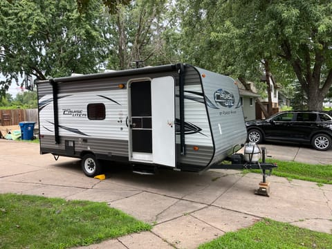 Salem Cruise Lite FS by Forest River Towable trailer in Fridley