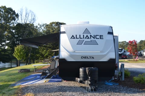 1/2 Ton Towable Alliance Delta 281BH Towable trailer in Lake Norman