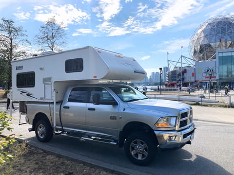 4x4 RAM 3500 with Lance Truck camper Drivable vehicle in Nanaimo