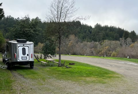 Tin Tent Towable trailer in El Dorado Hills