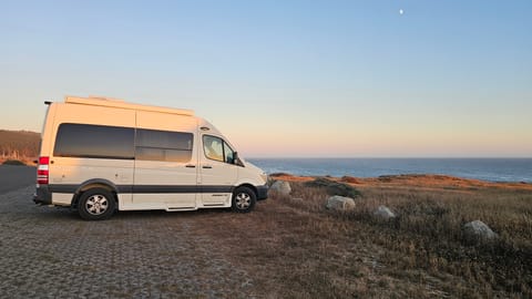 “NEW LISTING” Pleasure way classB Drivable vehicle in San Lorenzo