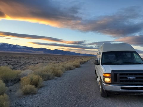 VAN RENTAL Campervan in Santa Cruz