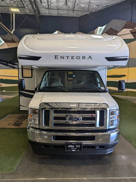 NEW!!! 2025 Entegra Odyssey 22ft Adventure Seeker Drivable vehicle in Citrus Heights