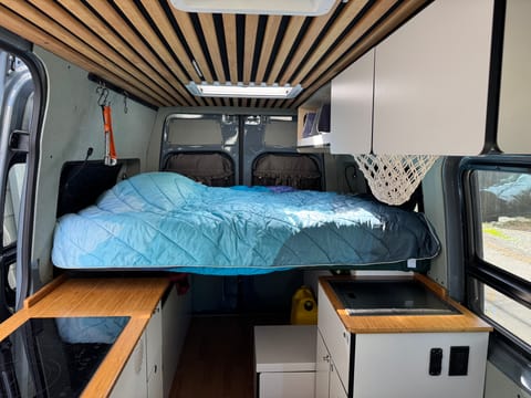 Florencia - cozy cabin on wheels Campervan in Vancouver