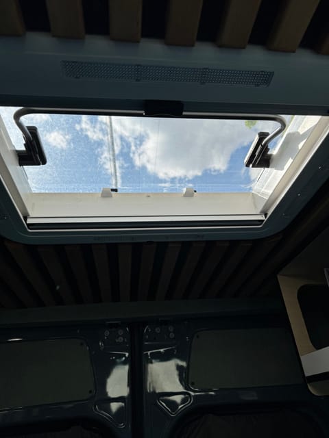 Florencia - cozy cabin on wheels Campervan in Vancouver