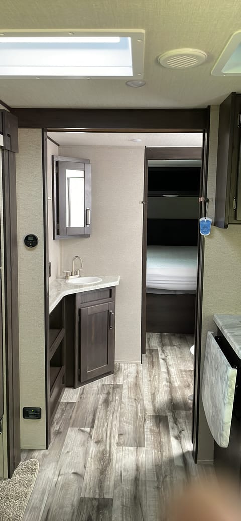 Transcend to your camping getaway. Towable trailer in Tanque Verde