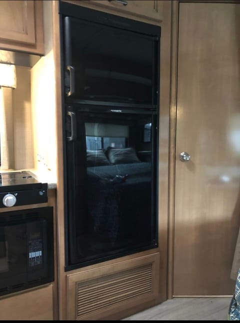 Ready to go - family friendly diesel Thor Quantum RV!!! Drivable vehicle in San Tan Valley