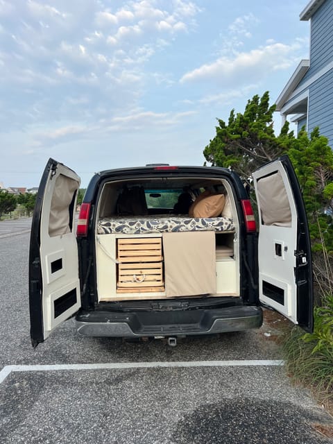 BLACK MAMBA Campervan in Natick