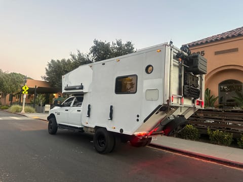 Custom Adventure Camper Drivable vehicle in Bonita