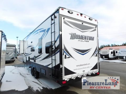 2016 Grand design momentum toy hauler Towable trailer in Bridgman