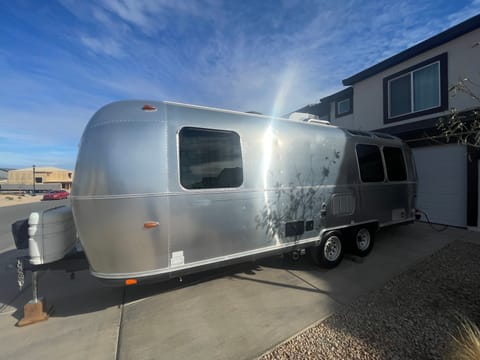 2010 Airstream Flying Cloud 25FB Towable trailer in Cedar City