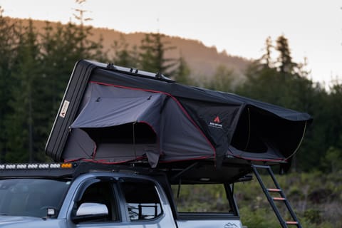 Vancouver Island Overlander "Nootka" Drivable vehicle in Nanaimo