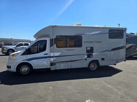 2021 Coachmen Cross Trek 20XG Drivable vehicle in Davis