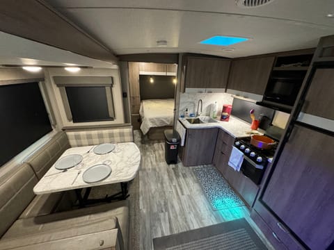 2021 Grand Design Imagine 2800BH Travel Trailer (delivery only) Towable trailer in Georgetown